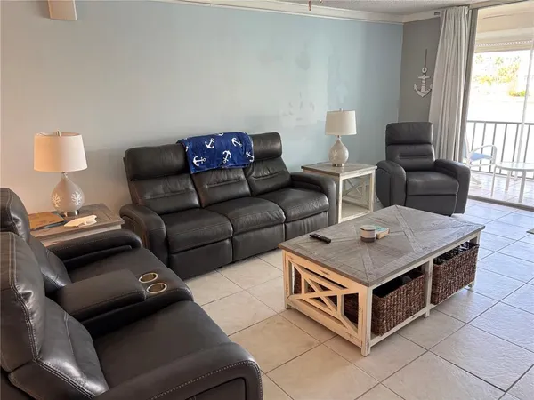 $2,500 | 7540 Bay Island Drive South, Unit 253, South Pasadena, FL 33707