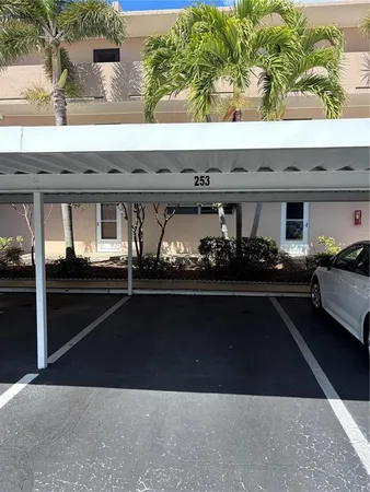 $2,500 | 7540 Bay Island Drive South, Unit 253, South Pasadena, FL 33707