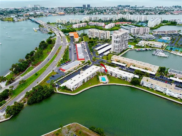 $2,500 | 7540 Bay Island Drive South, Unit 253, South Pasadena, FL 33707