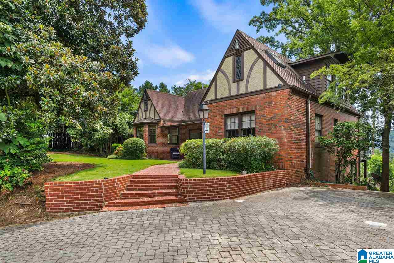 1453 Ridge Road Birmingham, AL 35209 - Photo 2 of 42