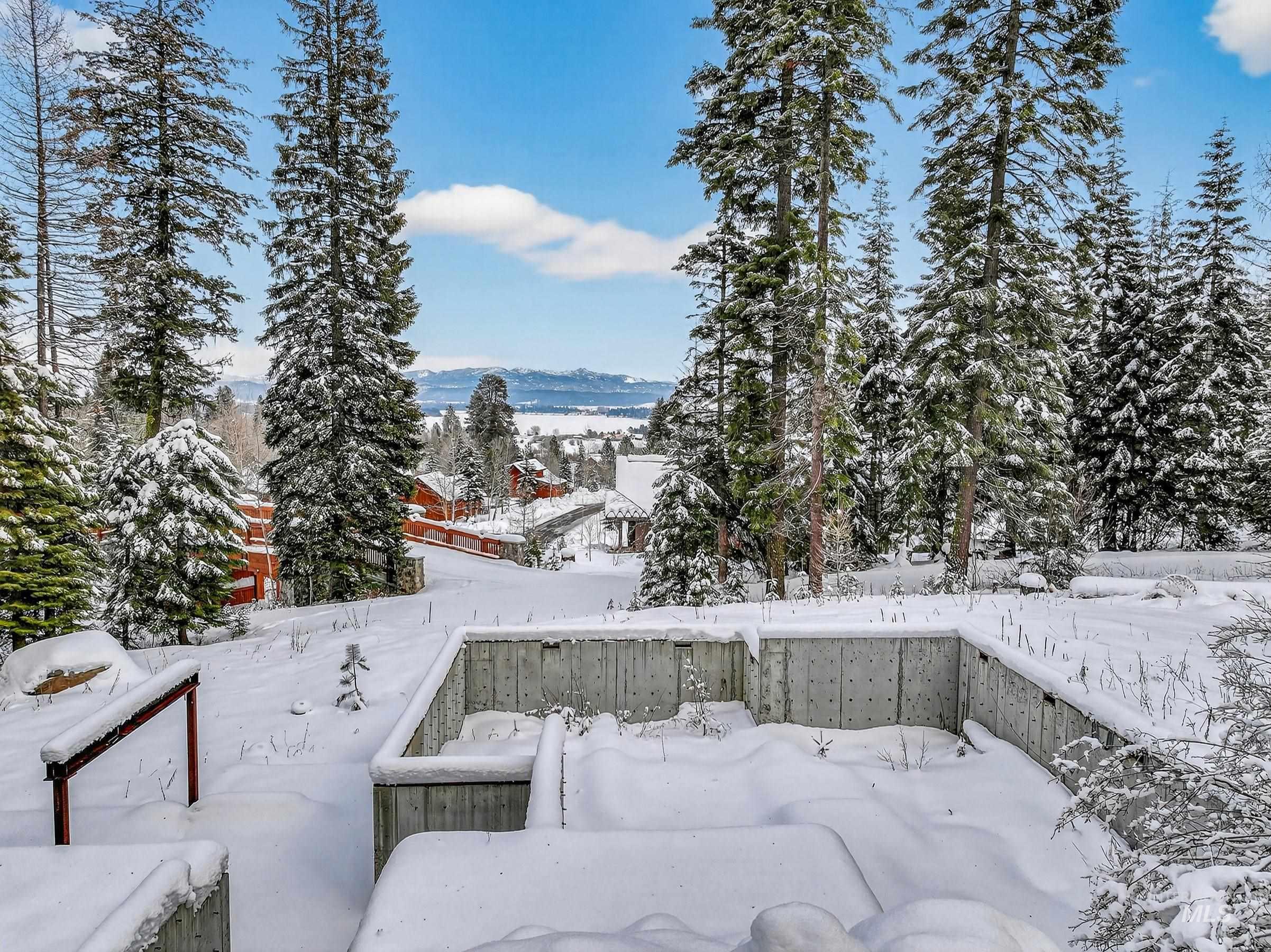 53 Pinnacle Court Cascade, ID 83611 - Photo 4 of 18