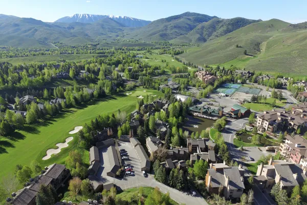 $750,000 | 2458 Indian Springs Lane, Unit 2458, Sun Valley, ID 83353