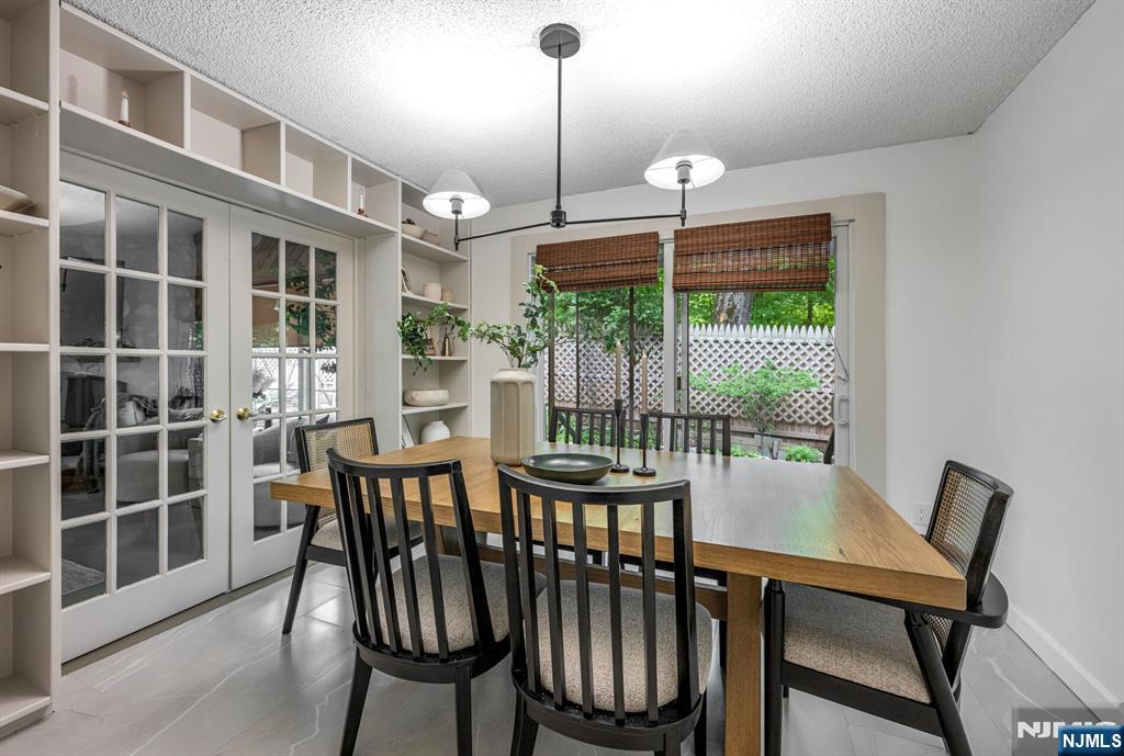 596 Wyckoff Avenue Mahwah, NJ 07430 - Photo 10 of 29