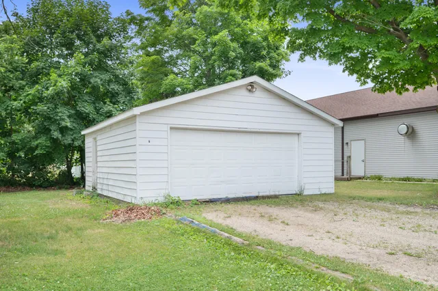 $128,000 | 405 East 5th Street, Evart, MI 49631