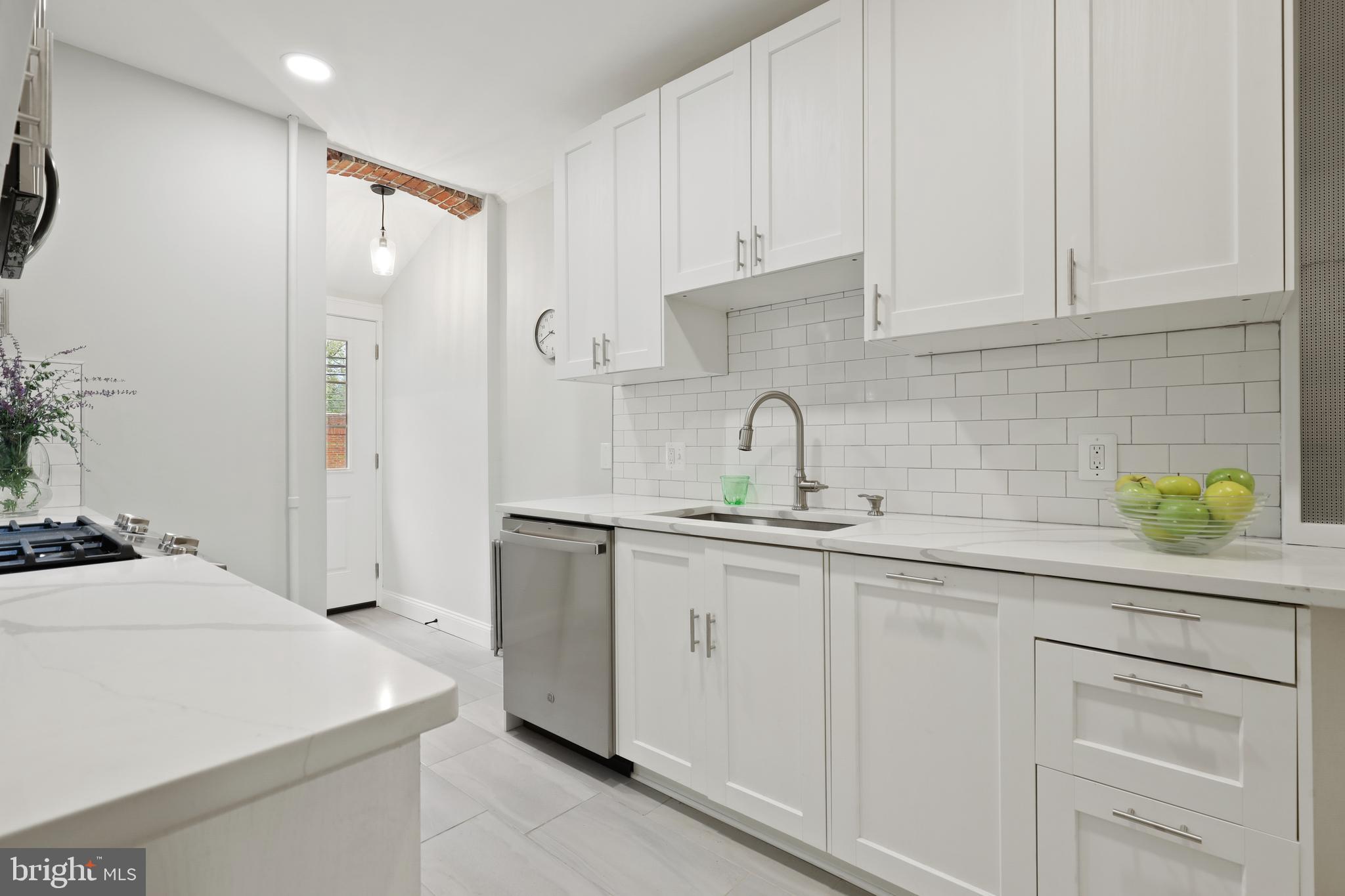 4304 Roland Avenue Baltimore, MD 21210 - Photo 12 of 45 Kitchen