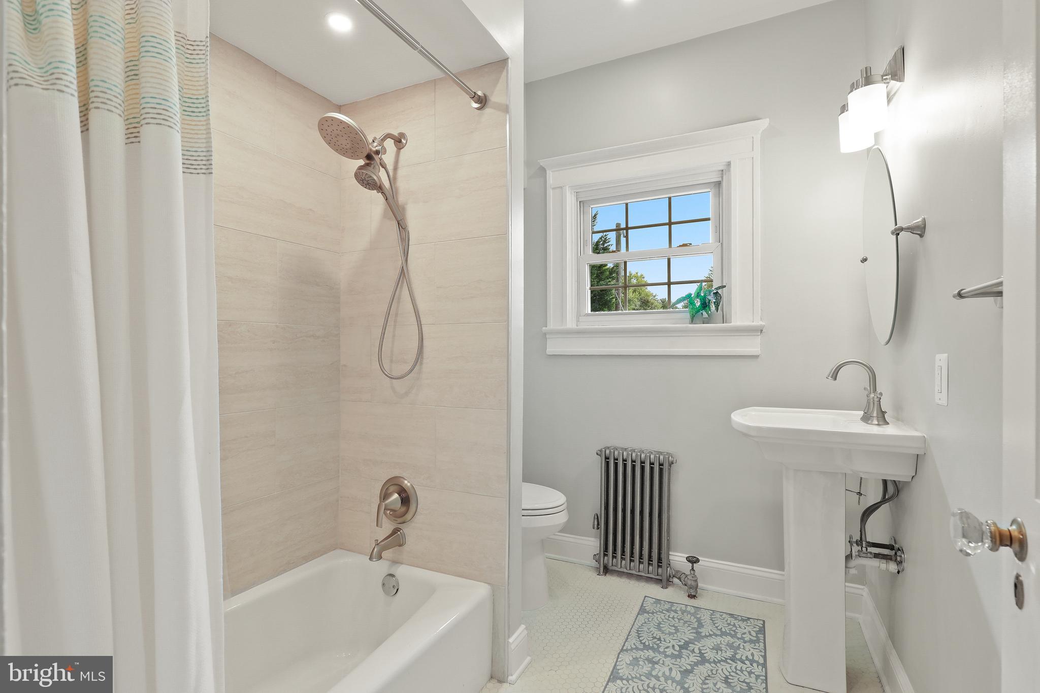 4304 Roland Avenue Baltimore, MD 21210 - Photo 18 of 45 2nd fl hall bathroom w/new Moen fixtures