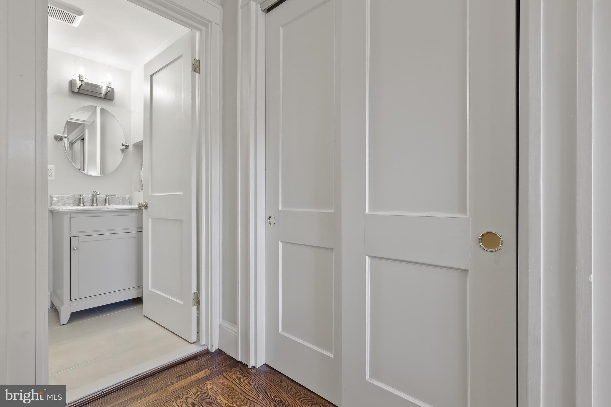 4304 Roland Avenue Baltimore, MD 21210 - Photo 25 of 45 private bathroom/suite