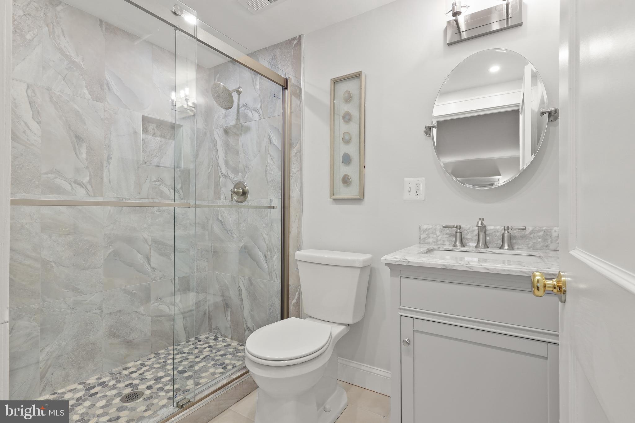 4304 Roland Avenue Baltimore, MD 21210 - Photo 26 of 45 2nd fl new bathroom off of 2 connected rooms