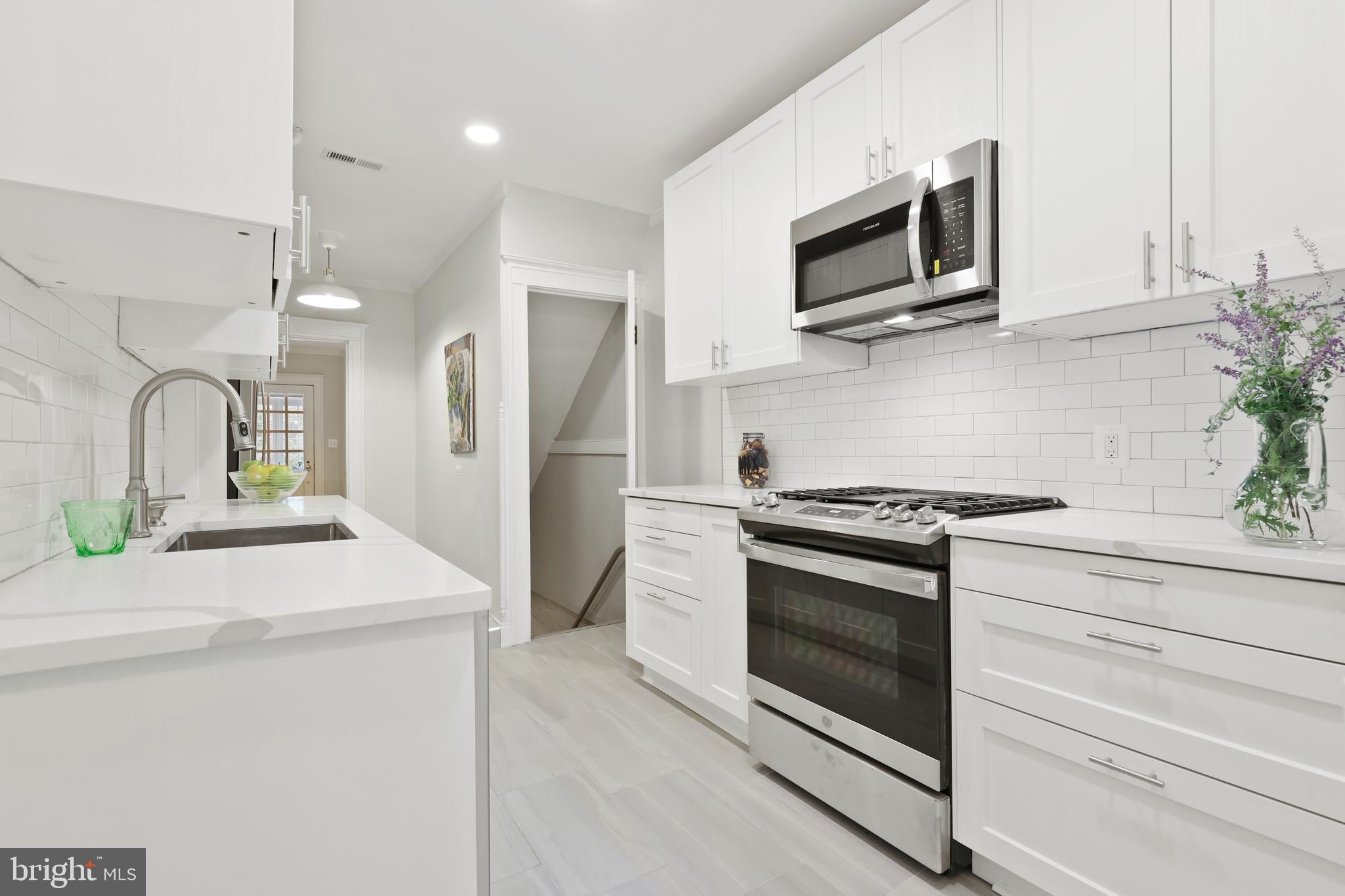 4304 Roland Avenue Baltimore, MD 21210 - Photo 10 of 45 New kitchen with GE appliances