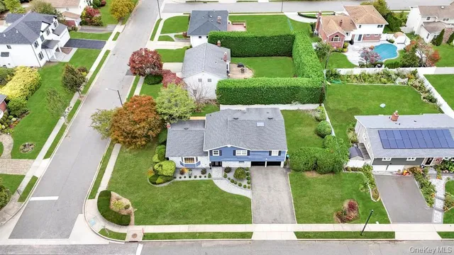 $1,595,000 | 90 Rockland Drive, Jericho, NY 11753