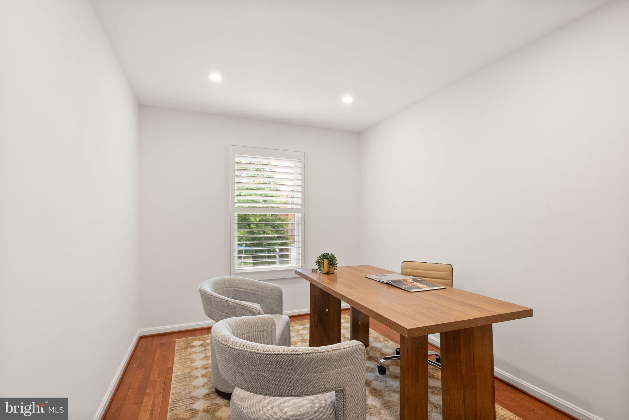 12056 Edgemere Circle Reston, VA 20190 - Photo 45 of 64