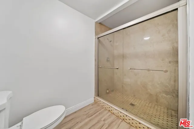 $950,000 | 466 Wren Drive, Los Angeles, CA 90065