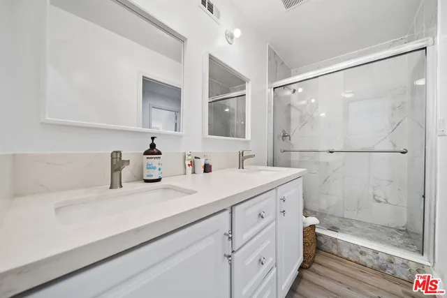 $950,000 | 466 Wren Drive, Los Angeles, CA 90065