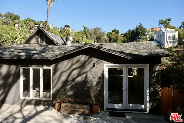 $950,000 | 466 Wren Drive, Los Angeles, CA 90065