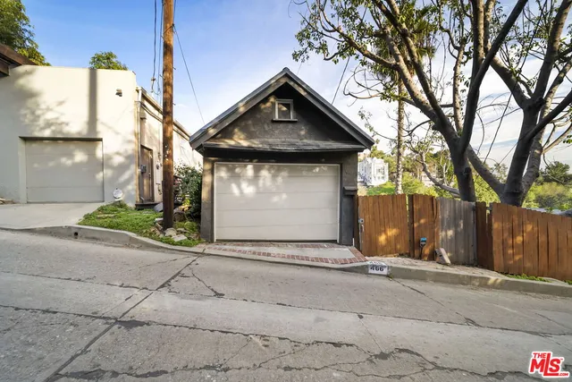 $950,000 | 466 Wren Drive, Los Angeles, CA 90065