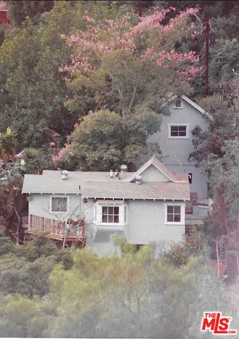 $950,000 | 466 Wren Drive, Los Angeles, CA 90065