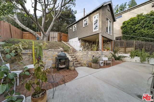 $950,000 | 466 Wren Drive, Los Angeles, CA 90065