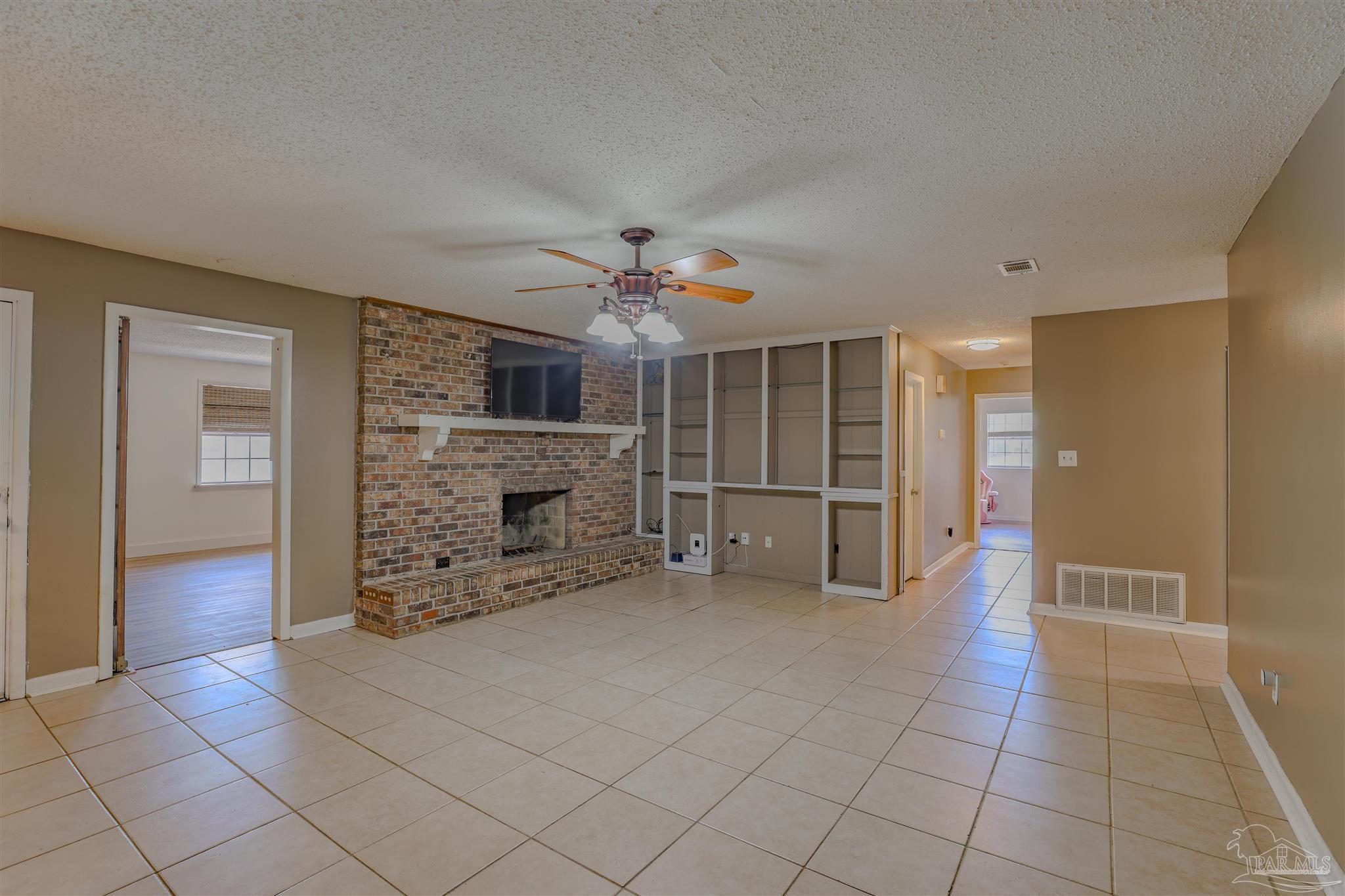 4576 Woodbine Road Pace, FL 32571 - Photo 16 of 54