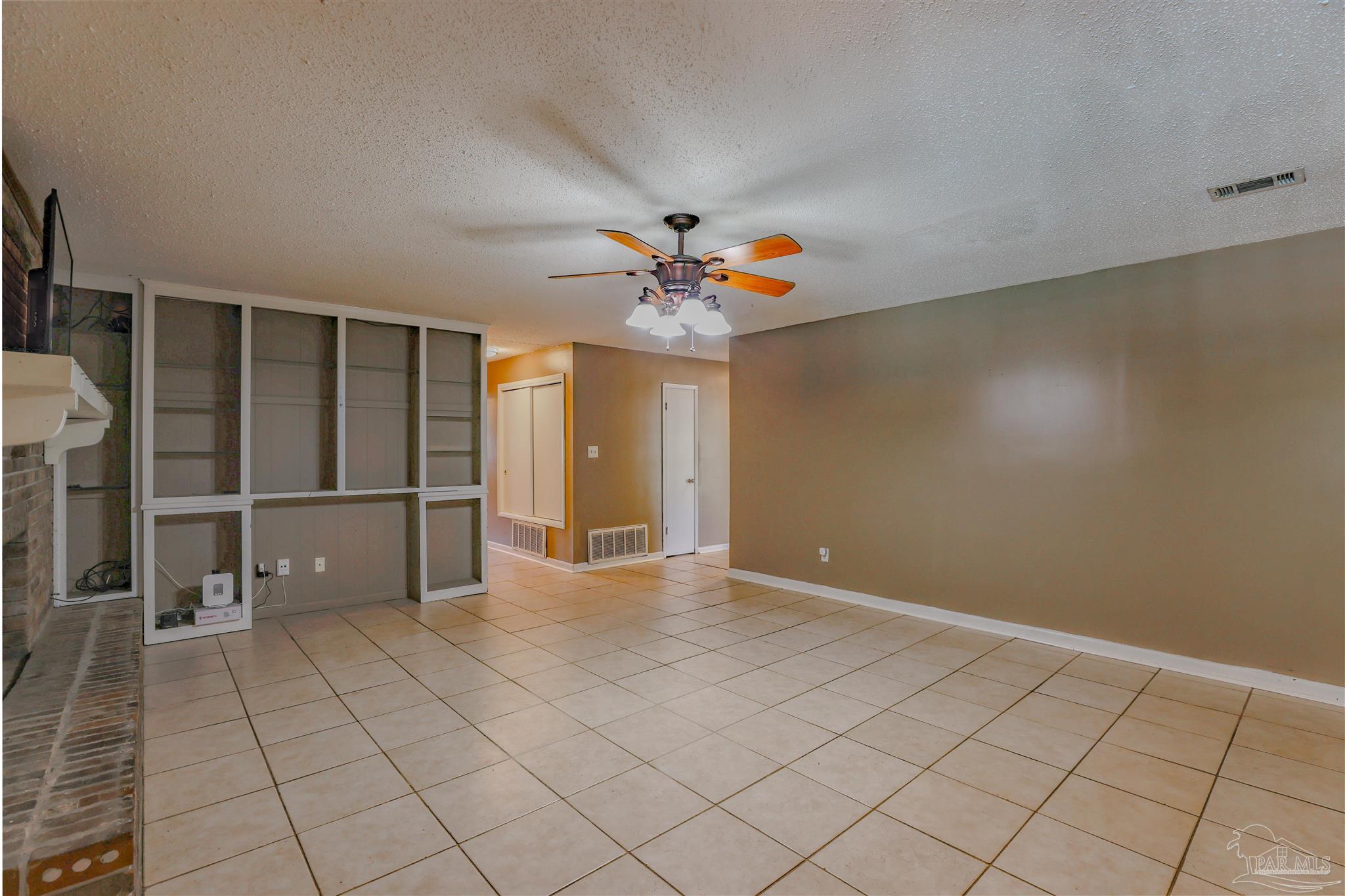 4576 Woodbine Road Pace, FL 32571 - Photo 17 of 54