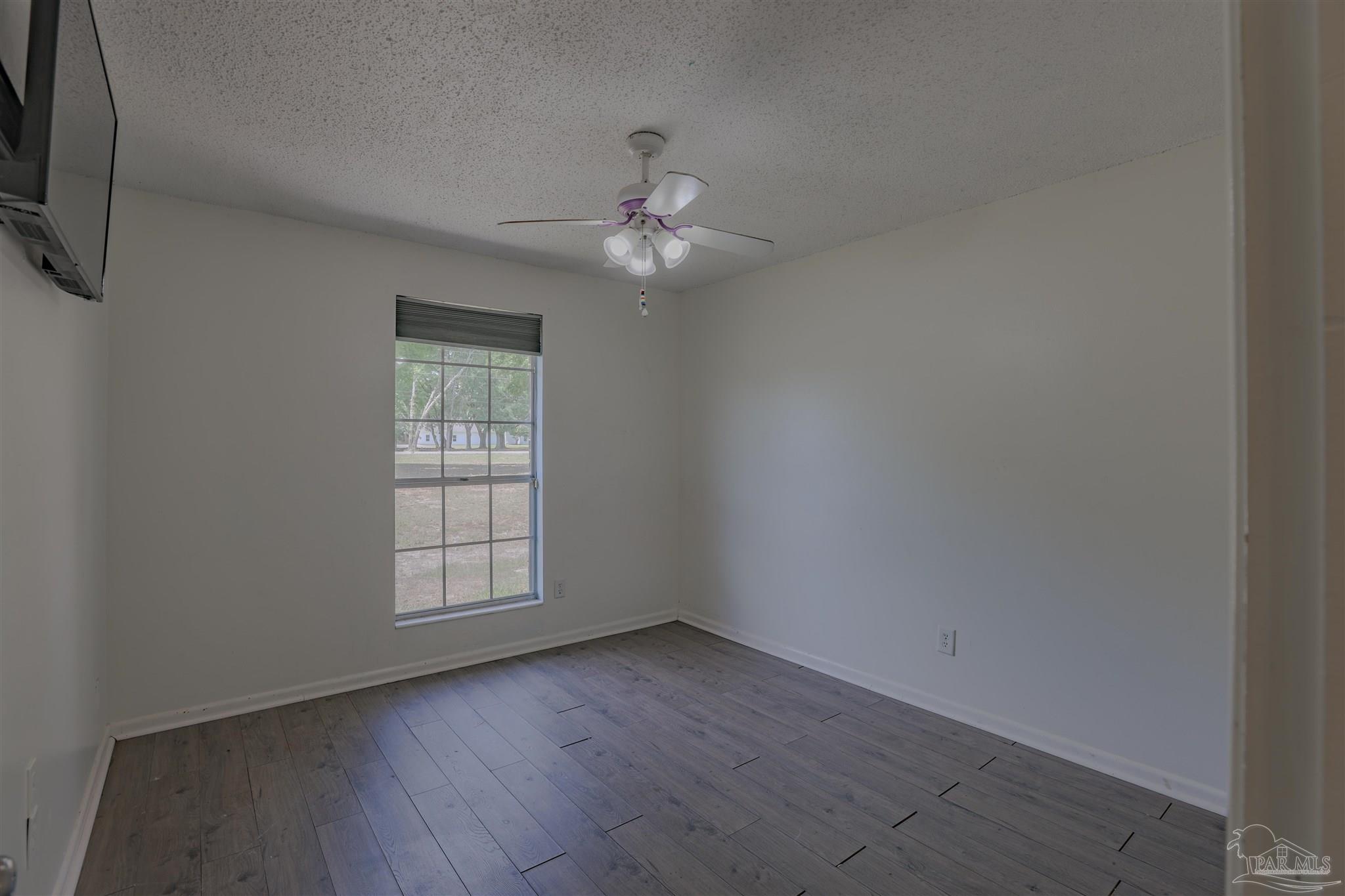 4576 Woodbine Road Pace, FL 32571 - Photo 19 of 54