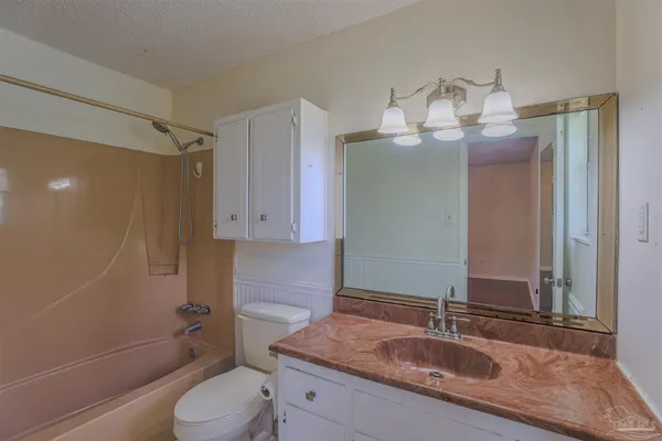 $489,000 | 4576 Woodbine Road, Pace, FL 32571