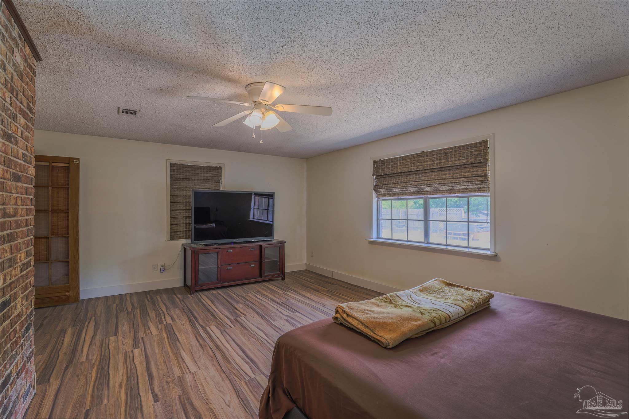 4576 Woodbine Road Pace, FL 32571 - Photo 31 of 54
