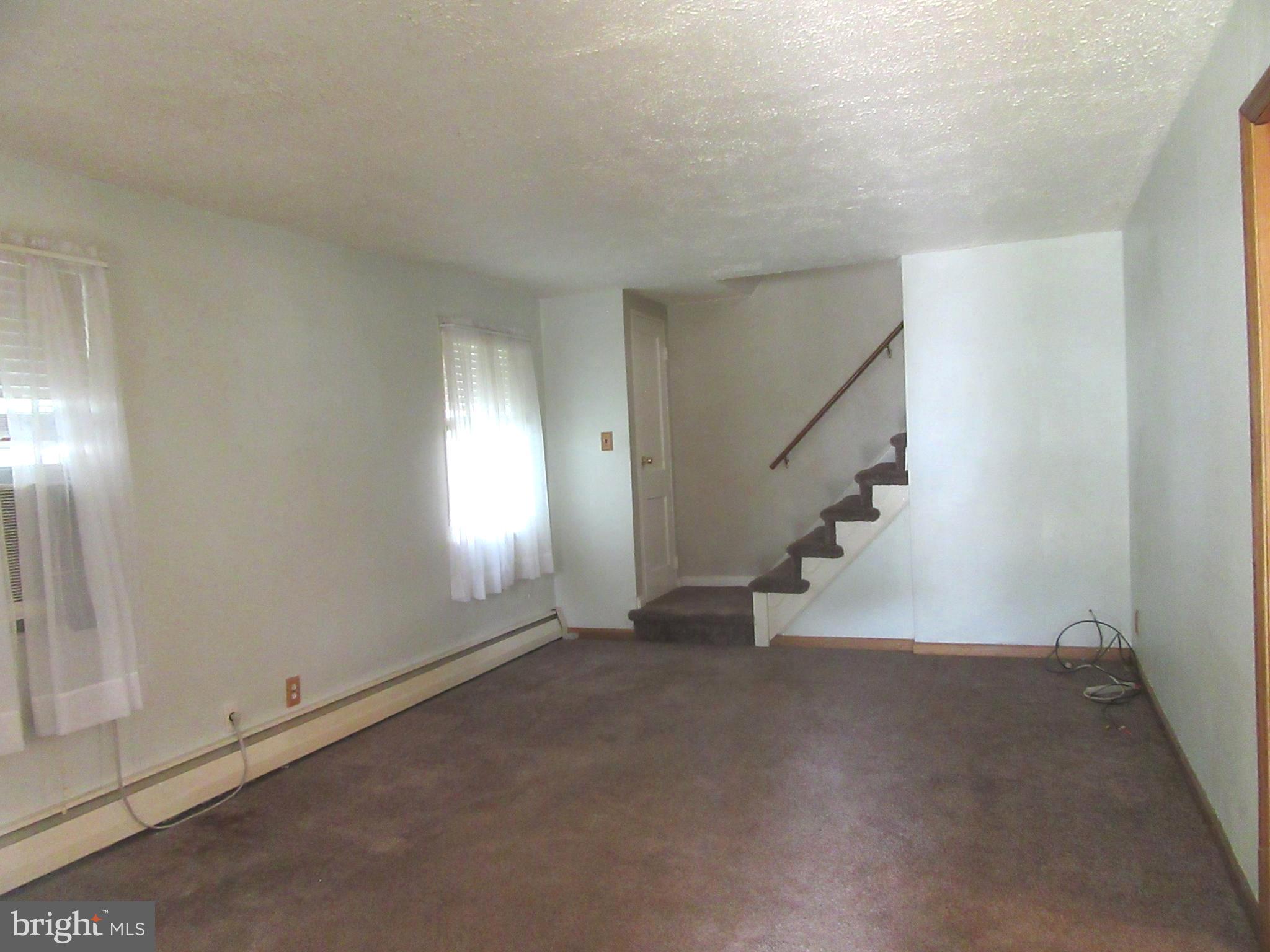 2410 Mole Road Secane, PA 19018 - Photo 3 of 19 Living Room