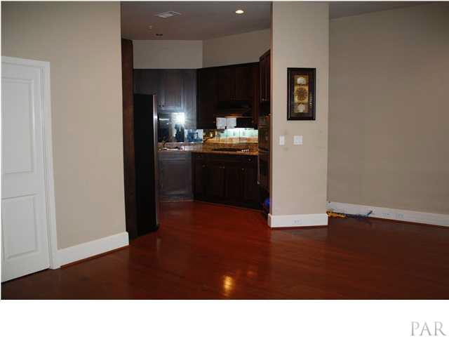 527 North Spring Street Pensacola, FL 32501 - Photo 13 of 21