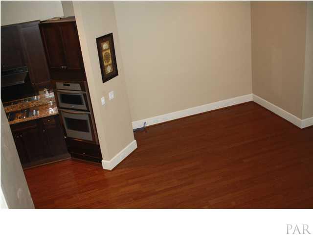 527 North Spring Street Pensacola, FL 32501 - Photo 16 of 21