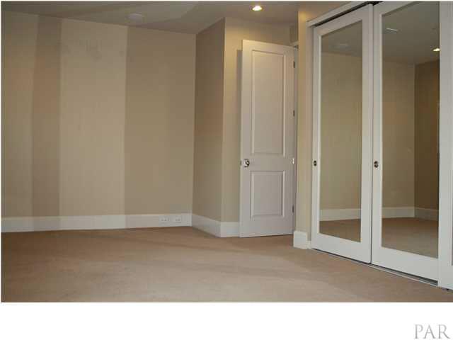 527 North Spring Street Pensacola, FL 32501 - Photo 3 of 21