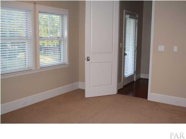 527 North Spring Street Pensacola, FL 32501 - Photo 9 of 21