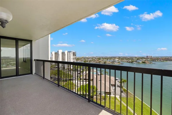 $3,600 | 9425 Blind Pass Road, Unit 1008, St. Pete Beach, FL 33706