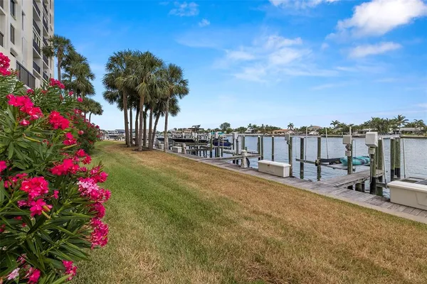 $3,600 | 9425 Blind Pass Road, Unit 1008, St. Pete Beach, FL 33706