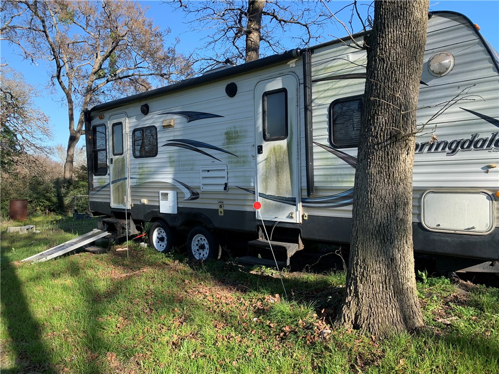 482 Lcr 794 Mexia, TX 76667 - Photo 2 of 10 a view of house with backyard