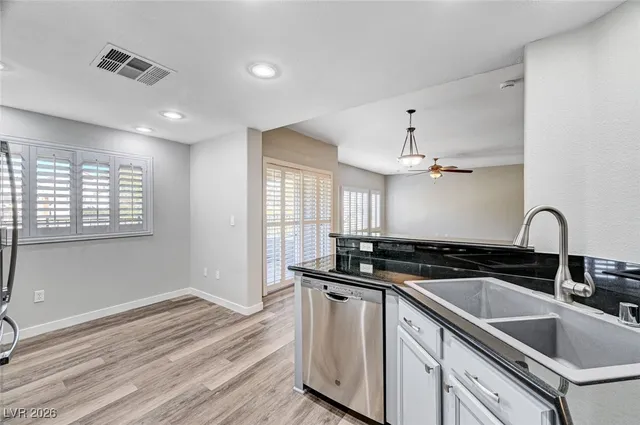 $2,250 | 11850 Tevare Lane, Unit 2074, Las Vegas, NV 89138