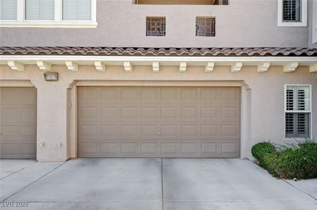 $2,250 | 11850 Tevare Lane, Unit 2074, Las Vegas, NV 89138