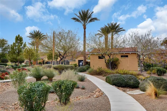 $2,250 | 11850 Tevare Lane, Unit 2074, Las Vegas, NV 89138