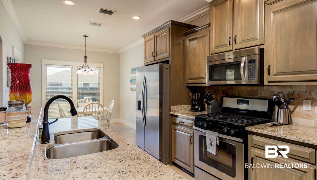 11653 Lodgepole Court Daphne, AL 36527 - Photo 8 of 33 Kitchen