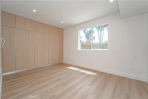 $3,500 | 2828 London Street, Unit 206, Los Angeles, CA 90026