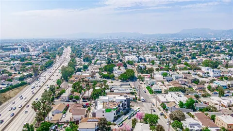 $3,500 | 2828 London Street, Unit 206, Los Angeles, CA 90026