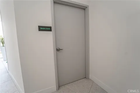 $3,500 | 2828 London Street, Unit 206, Los Angeles, CA 90026