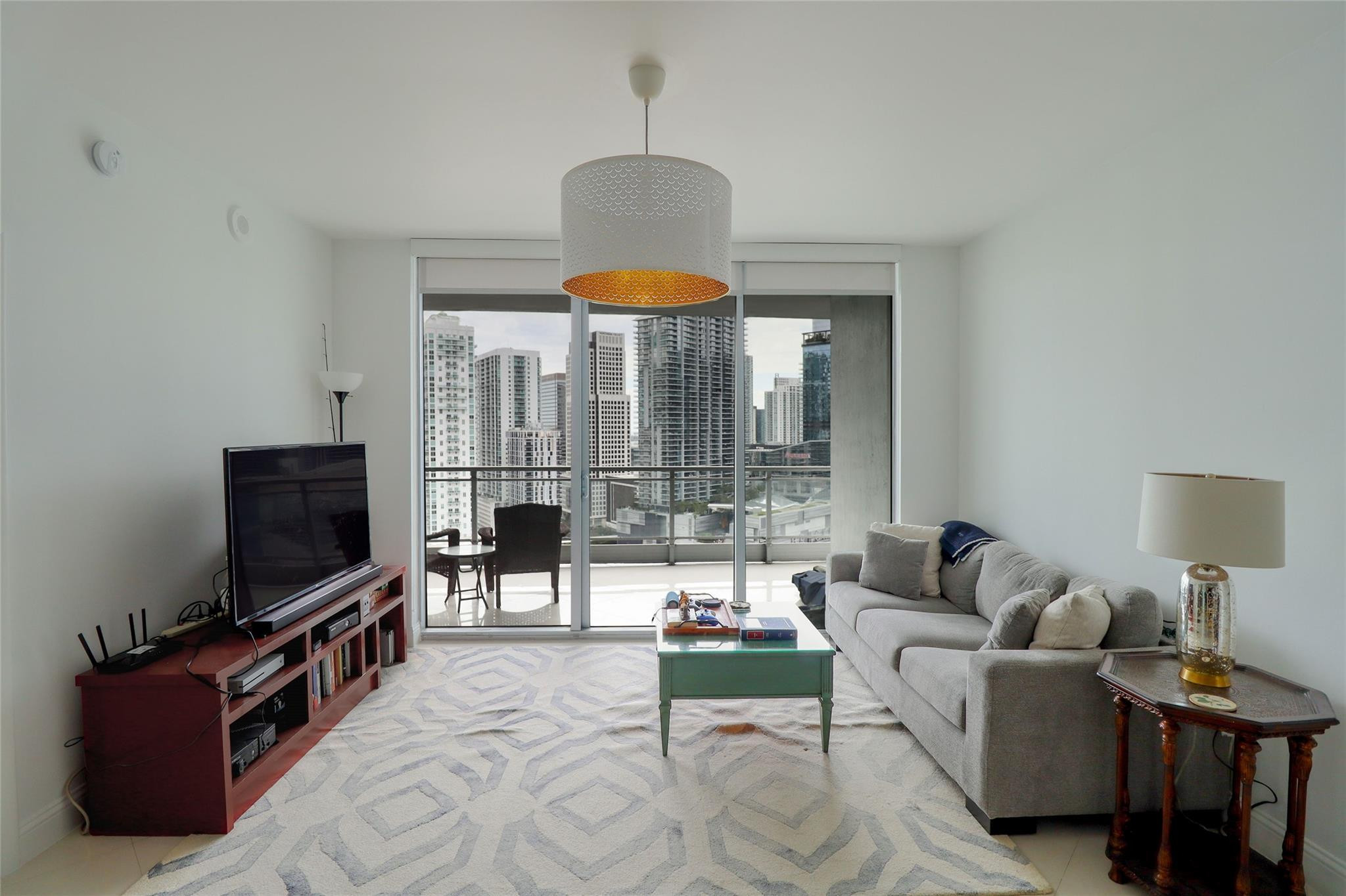 90 Southwest 3rd Street, Unit 2802 Miami, FL 33130 - Photo 3 of 44 Photo 3