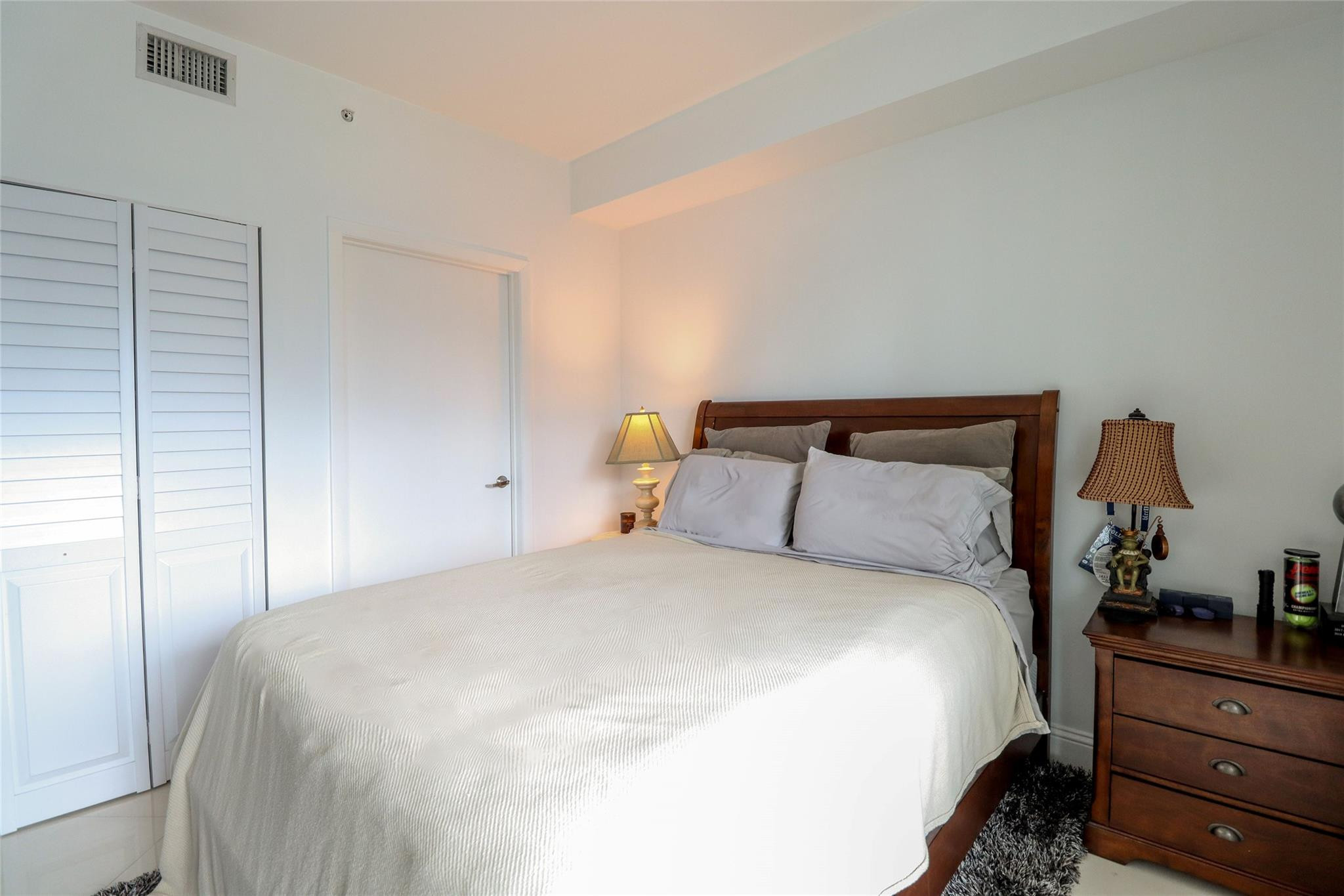 90 Southwest 3rd Street, Unit 2802 Miami, FL 33130 - Photo 10 of 44 Photo 10