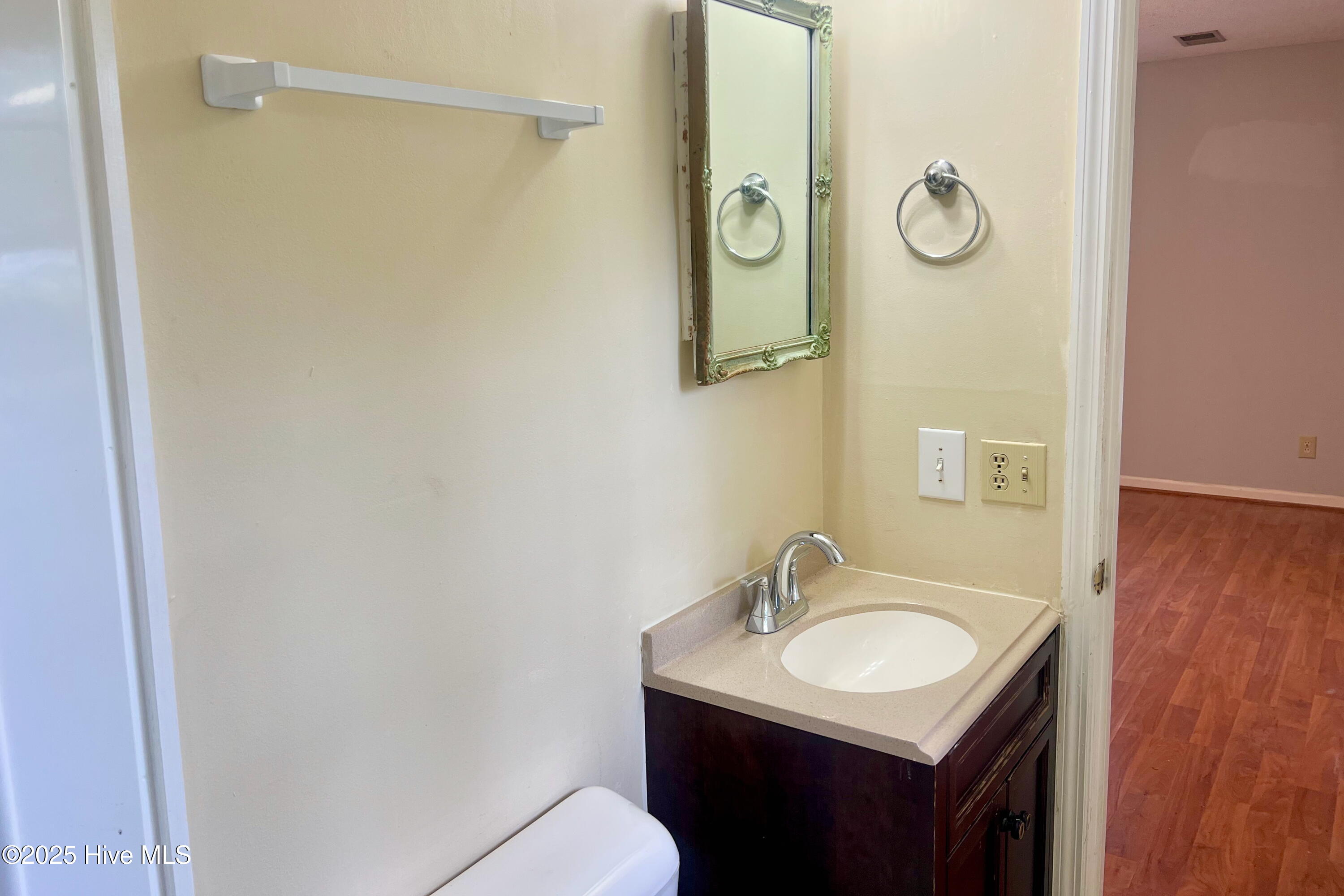 4602 Norwich Road Wilmington, NC 28405 - Photo 12 of 19 IMG_4410