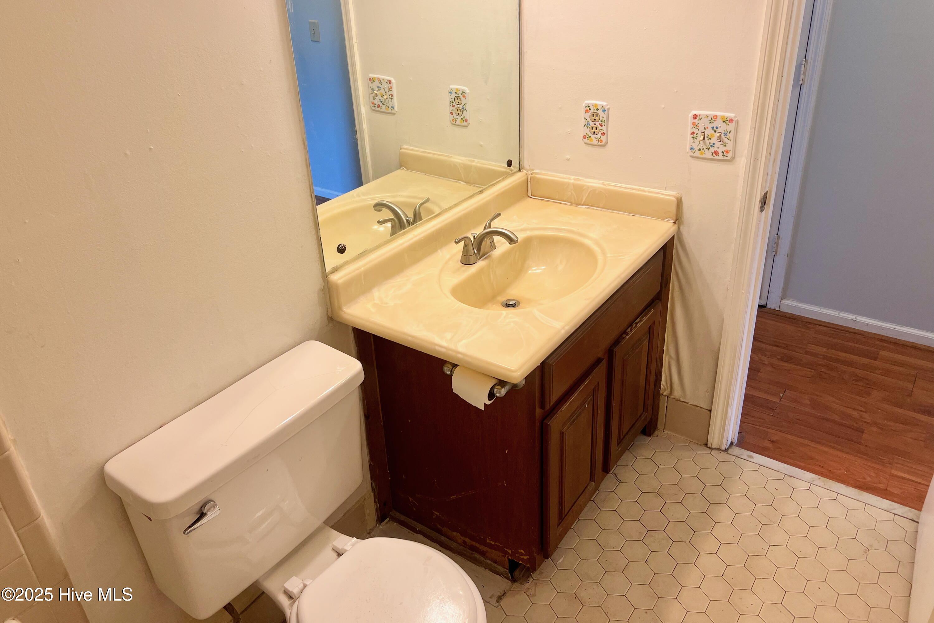 4602 Norwich Road Wilmington, NC 28405 - Photo 17 of 19 IMG_4416