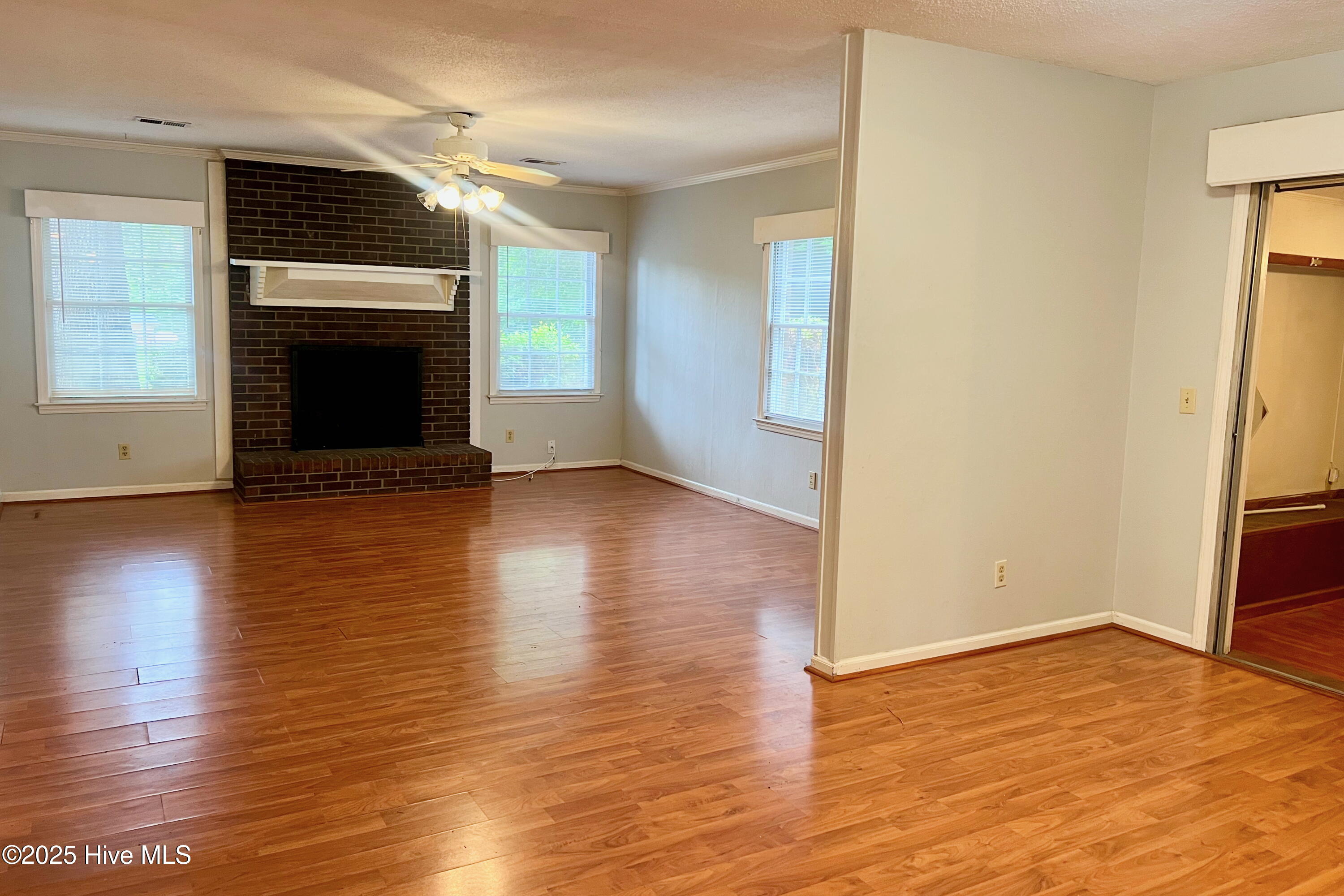 4602 Norwich Road Wilmington, NC 28405 - Photo 4 of 19 IMG_4398