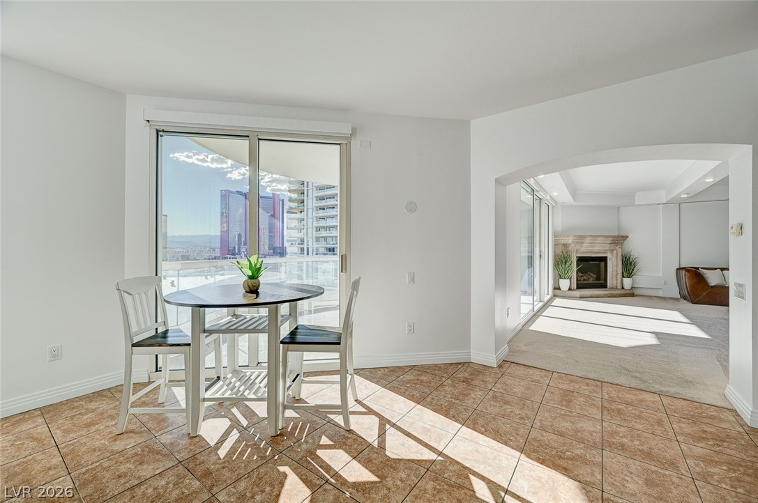 2857 Paradise Road, Unit 1501 Las Vegas, NV 89109 - Photo 15 of 54