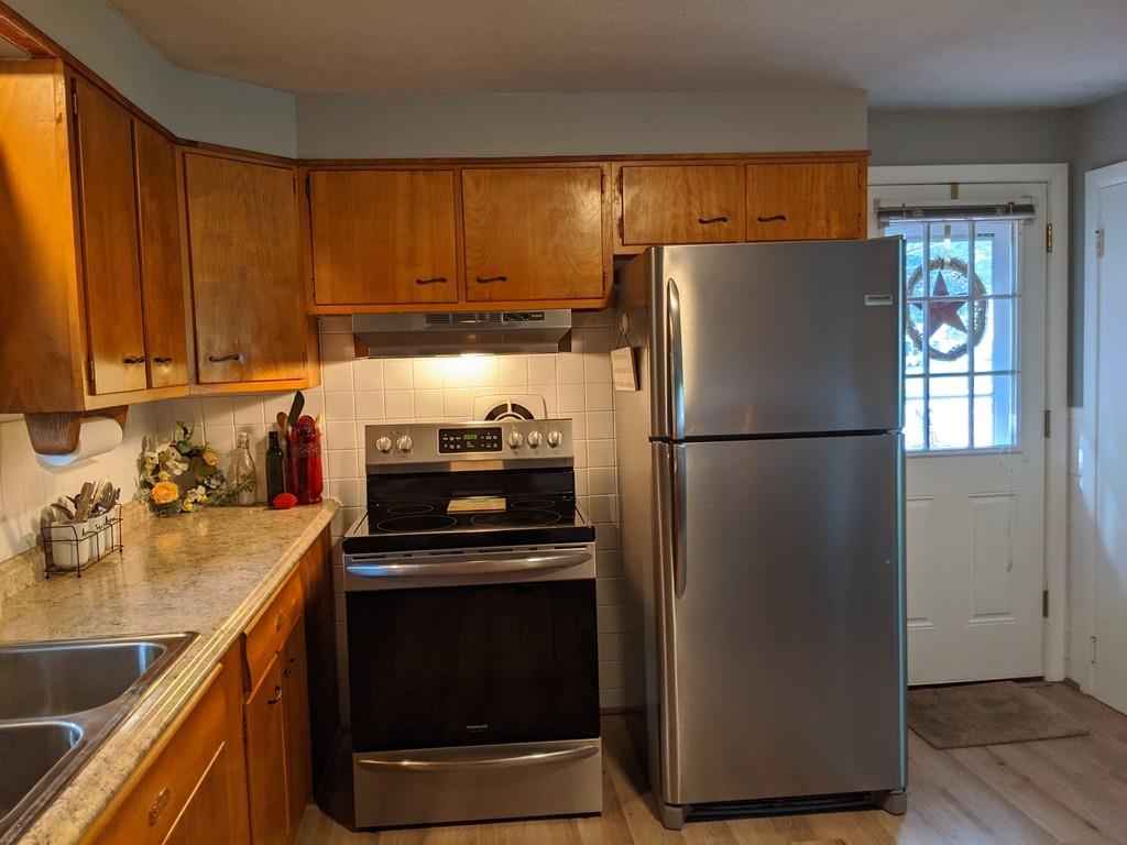 246 Massasoit Road Worcester, MA 01604 - Photo 5 of 26 Gallery Image 5
