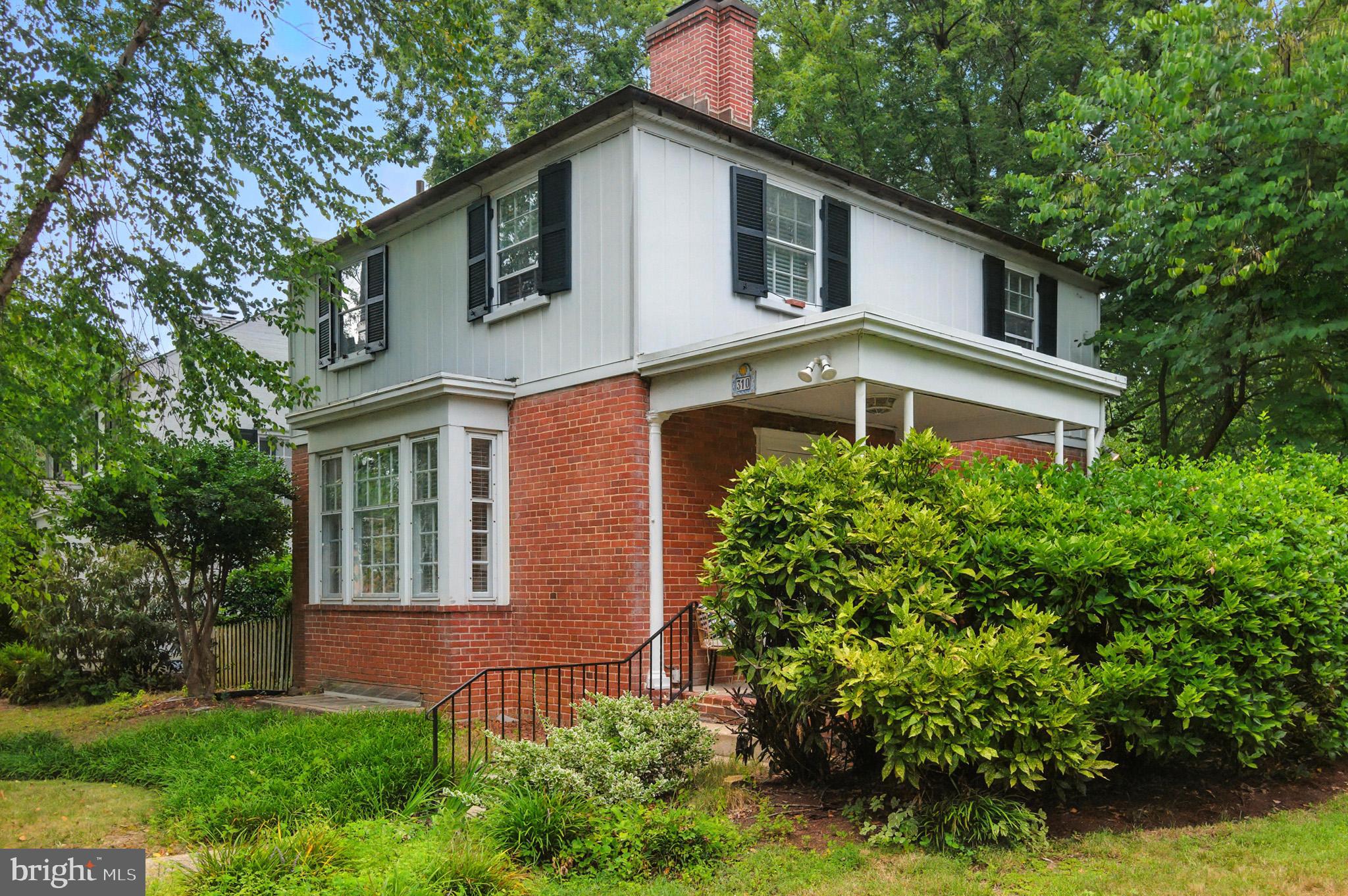 310 Paddington Road Baltimore, MD 21212 - Photo 36 of 59 a house that has a lot of plants in it