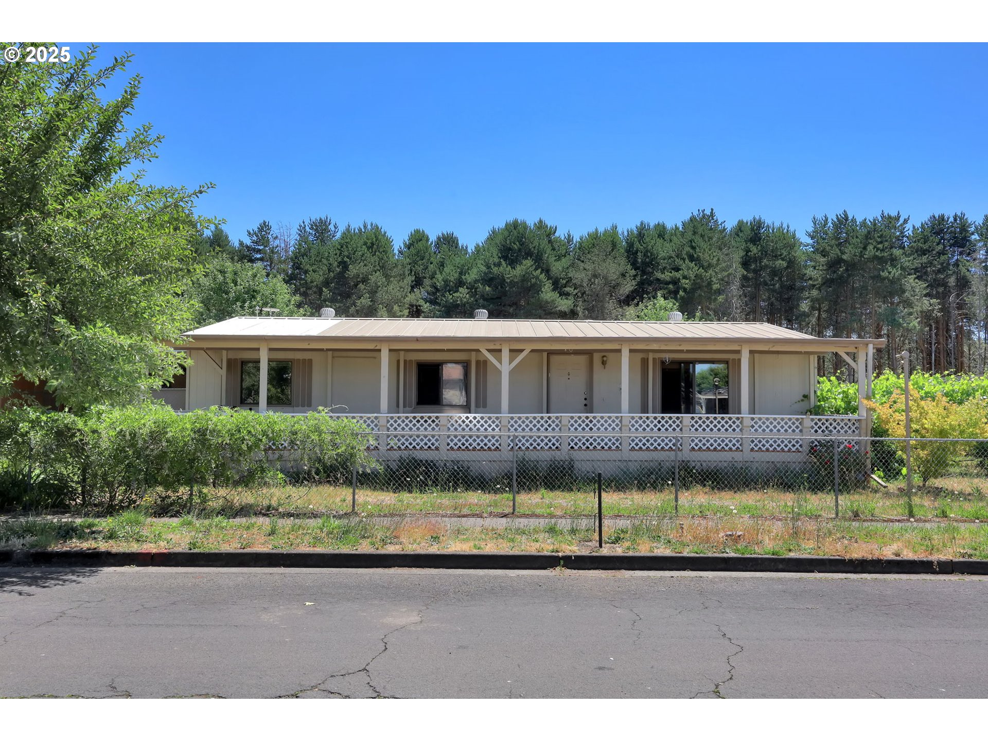 4939 Morely Loop Eugene, OR 97402 - Photo 7 of 42 Gallery Image 7